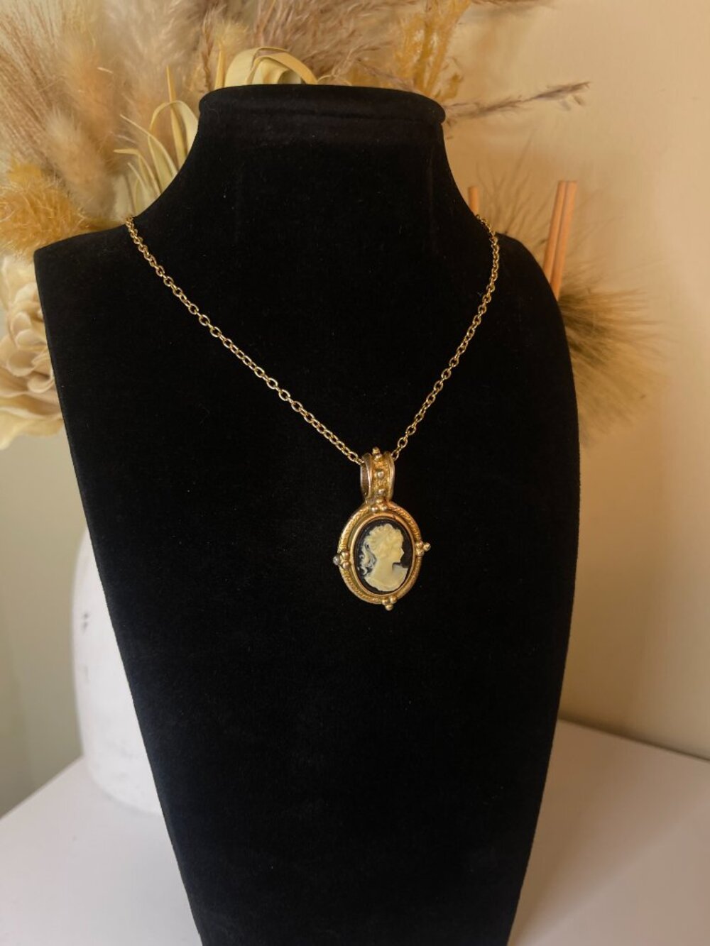 Vintage Victorian Style Cameo Portrait Pendant Necklace